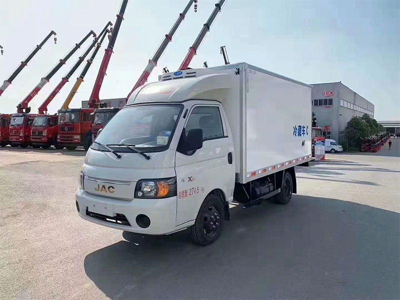 國六江淮康鈴X5汽油機(jī)冷藏車