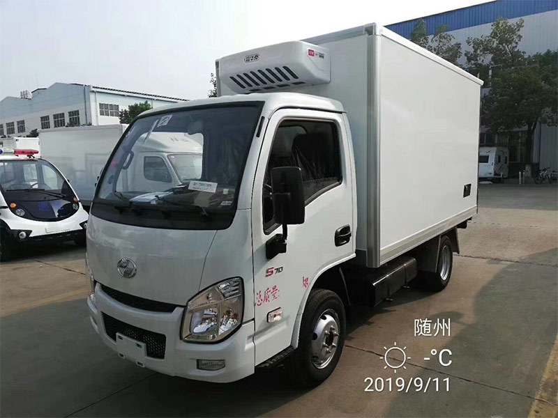 國六躍進(jìn)小福星肉鉤冷藏車