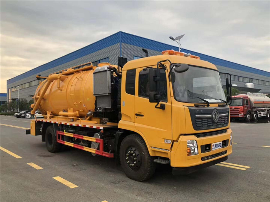 國六天錦清洗吸污車（375馬力副發(fā)動機(jī)）