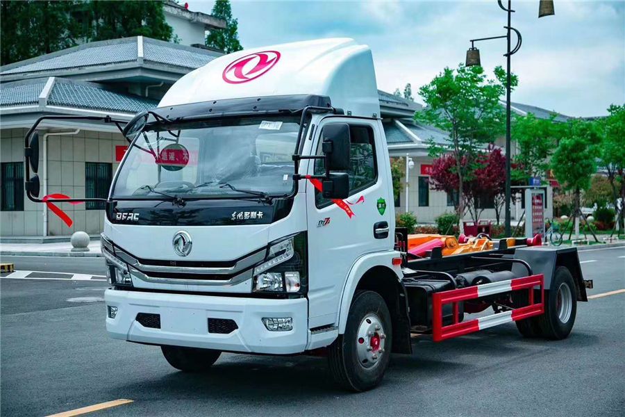 國六東風多利卡7方勾臂式垃圾車
