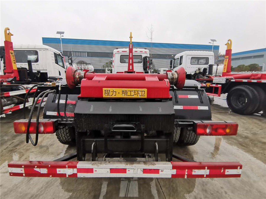 國六東風(fēng)專底D3L勾臂式垃圾車
