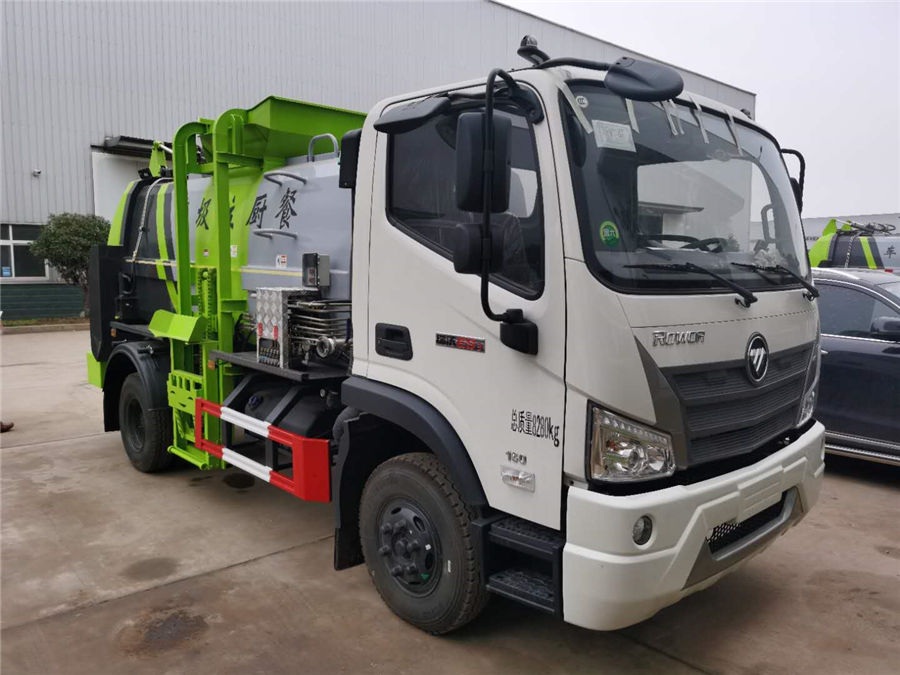 國六福田方罐餐廚垃圾車