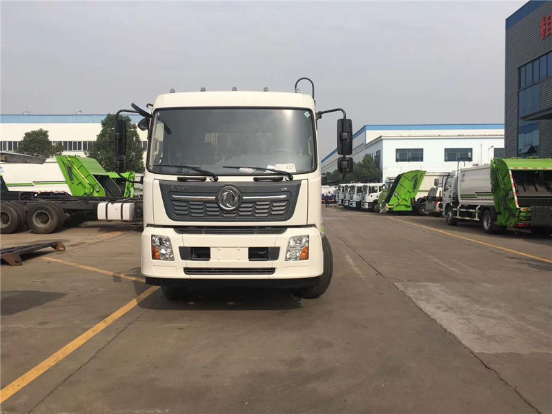 國六東風(fēng)天錦壓縮式垃圾車