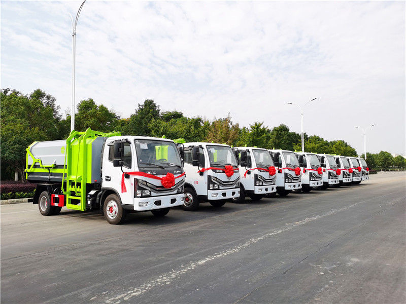 國六東風(fēng)小多利卡藍牌6方掛桶垃圾車批量發(fā)車