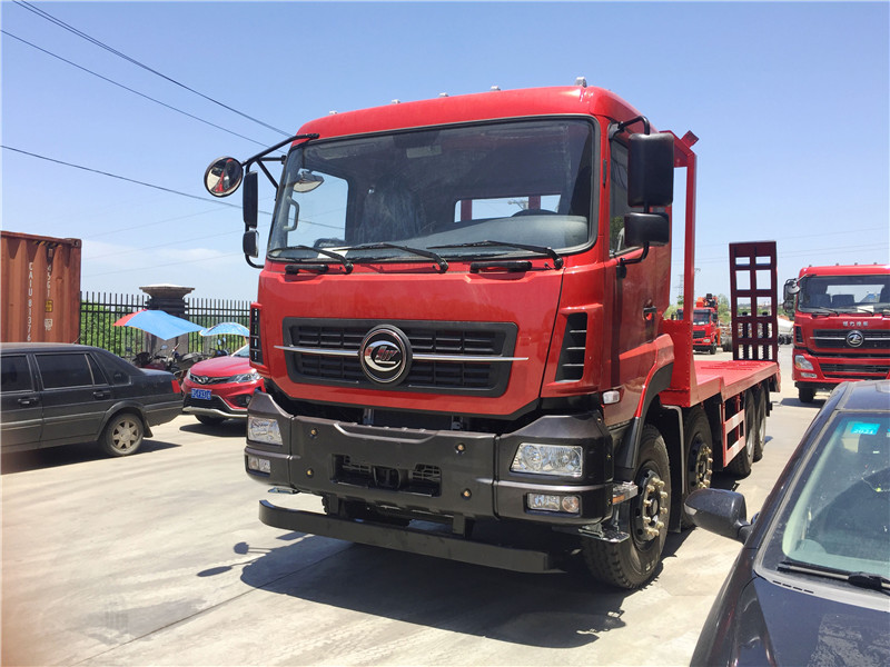 程力前四后八平板運輸車