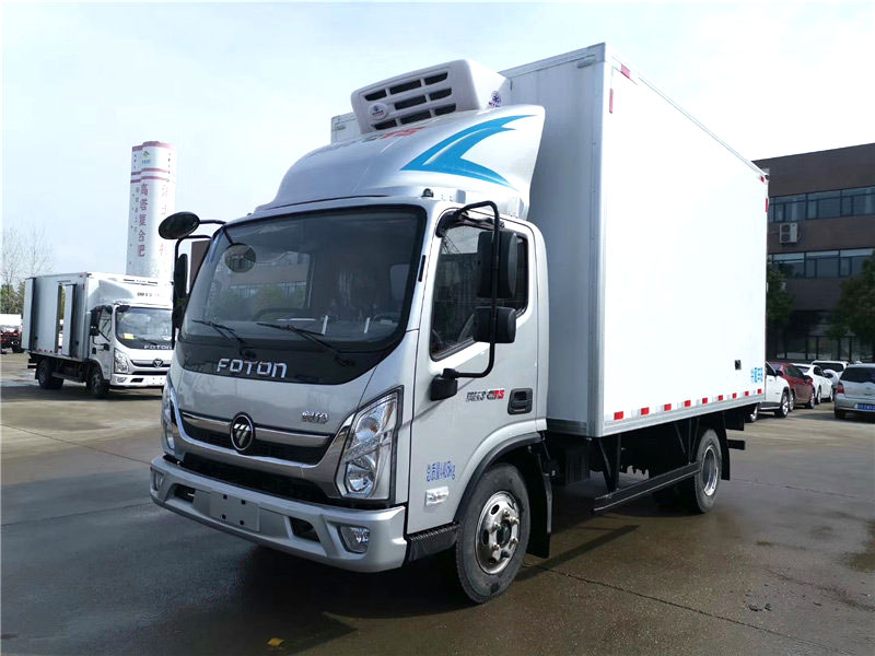 福田奧鈴CTS冷藏車-4.1米肉鉤冷藏車