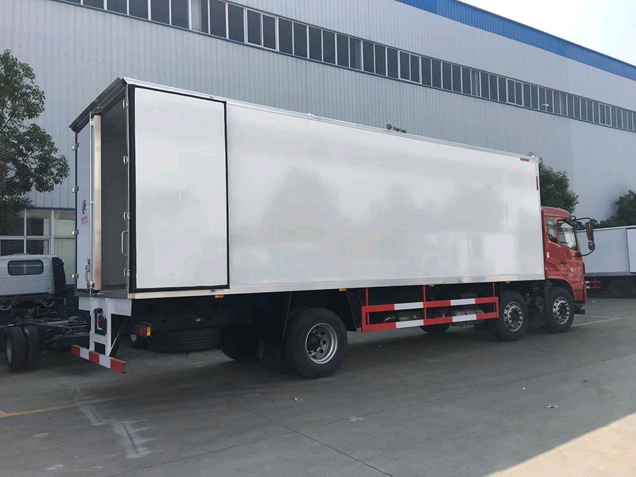 東風(fēng)天錦KR冷藏車|7.7米冷藏車