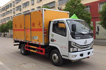 國六東風多利卡4米1爆破器材運輸車
